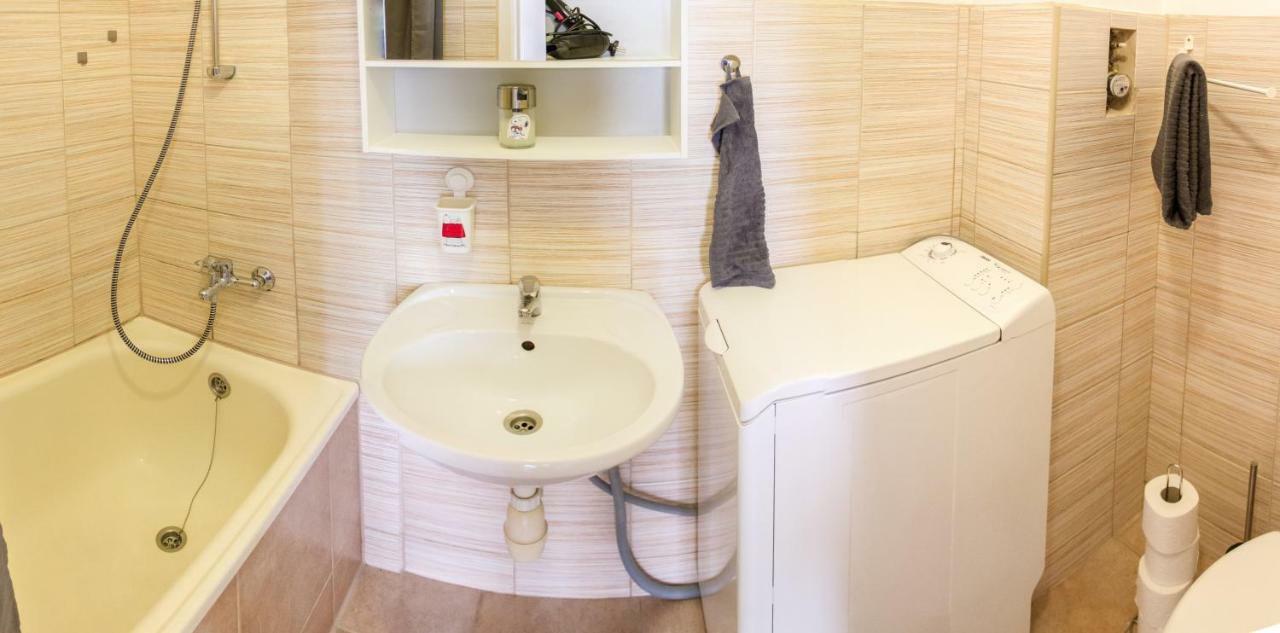 Minion & Snoopy Apartman 布达佩斯 外观 照片